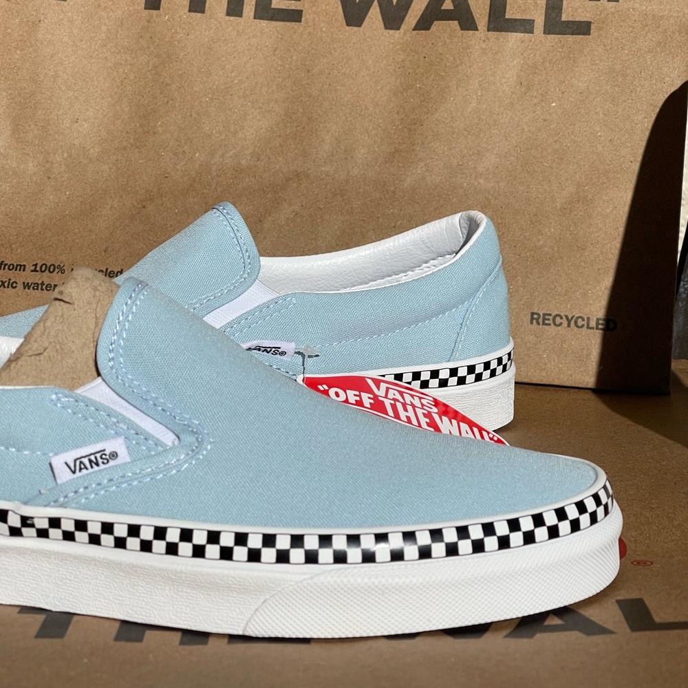 Classic Slip-On Vans - Picture 3 of 10